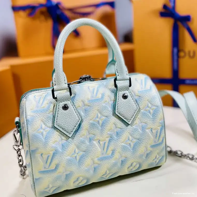 Fashionrepsfam ru 2207DJ0004 Bag LV 0727